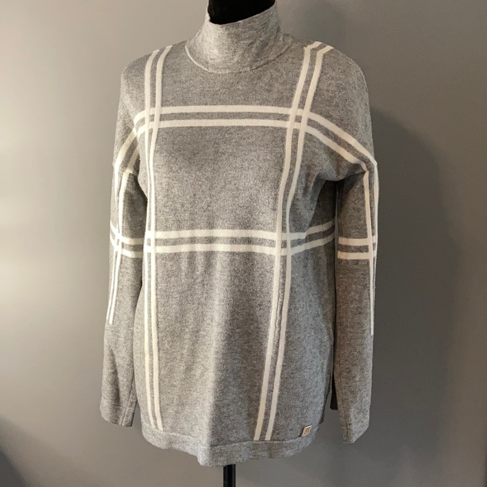 Tommy Hilfiger mock sweater